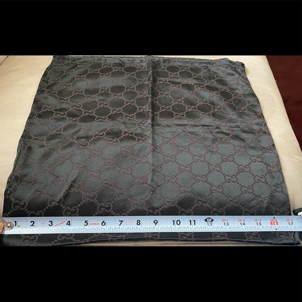 Gucci dust bag